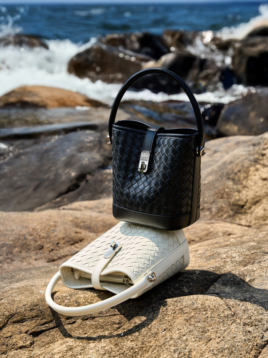 Bolsa Bucket Trançada Couro Legítimo Capri