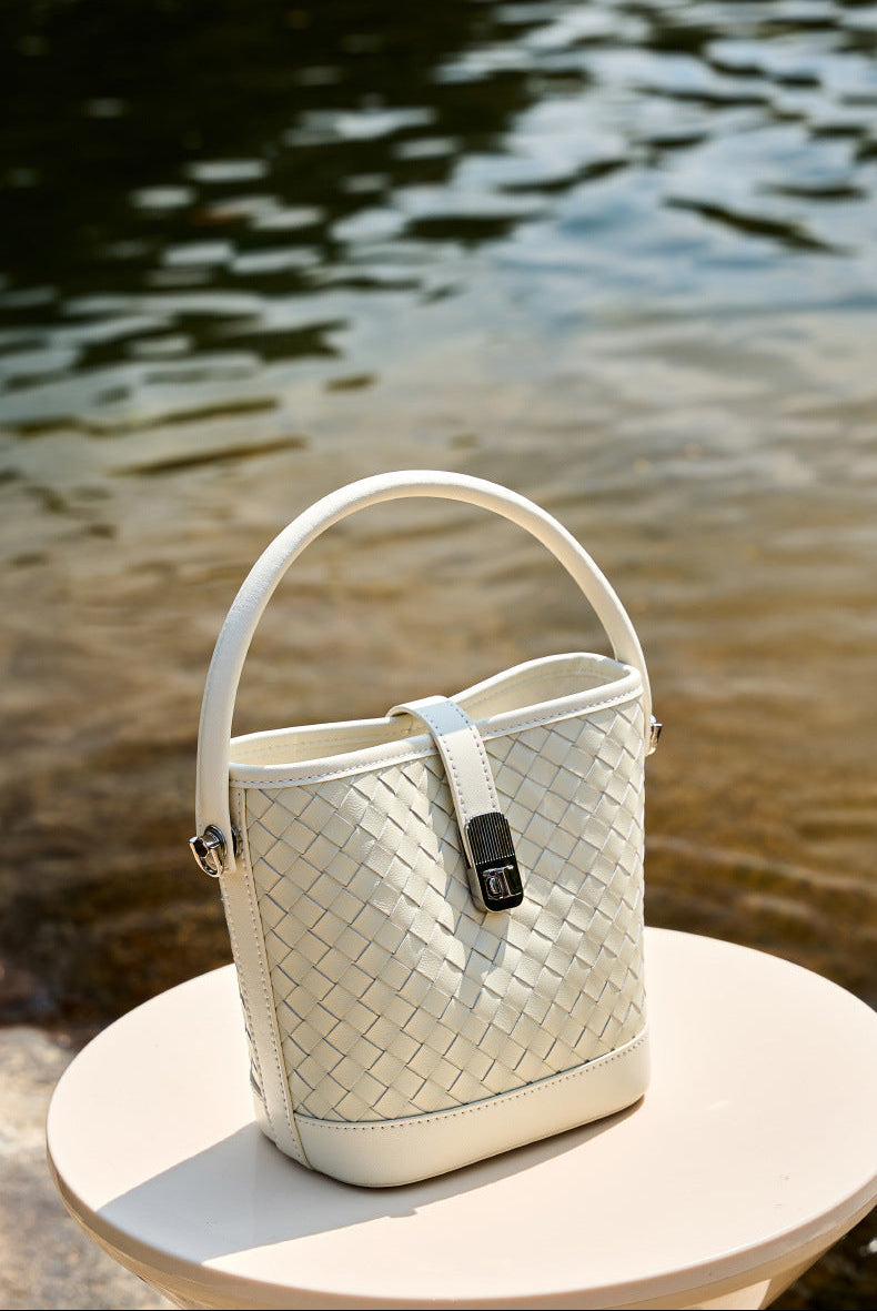 Bolsa Bucket Trançada Couro Legítimo Capri