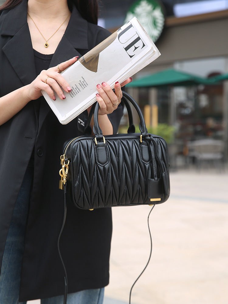 Bolsa Pequena Couro Legítimo Matelassê Milly