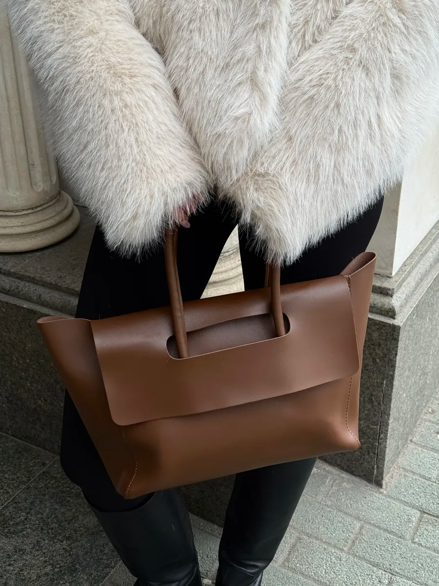 Bolsa Tote Grande Laira