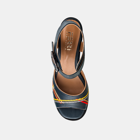 Sandália Lucca Marinho