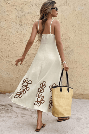 Vestido Lavie Bordada em Folhas Damasco