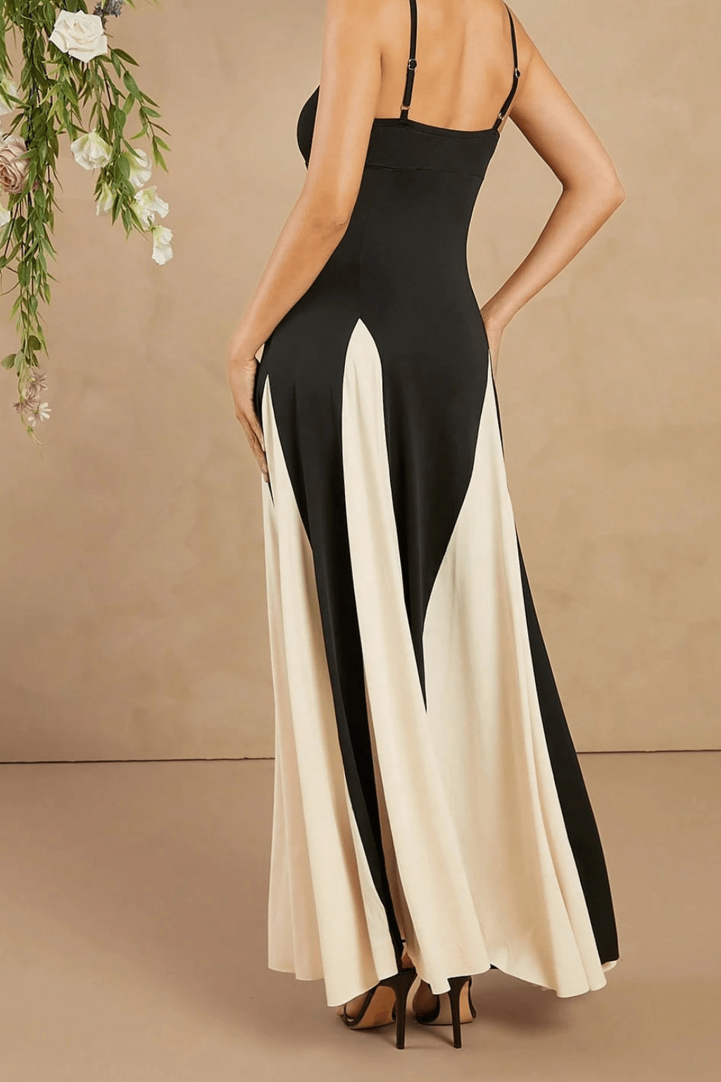 Vestido Mavie Longo Preto com Branco Slim Fit