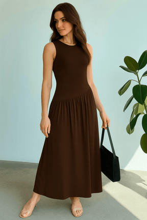 Vestido Meline Longo Cintura Franzida Minimalista Marrom