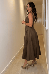 Vestido Midi Estilo Francês Decote Quadrado Marrom