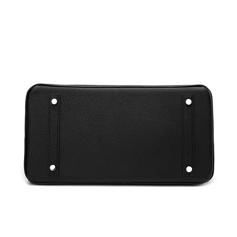 Bolsa Classic Média Couro Legítimo Barcelona Ferragem Prata