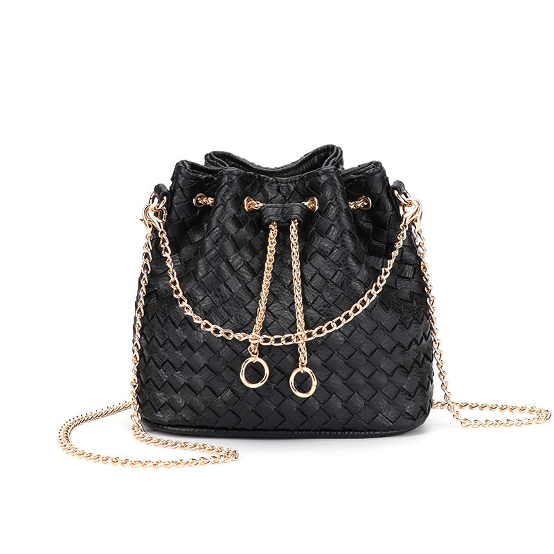 Bolsa Pequena Bucket Trançada Doha