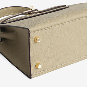 Bolsa Classic Média Couro Legítimo Madri Ferragem Dourada