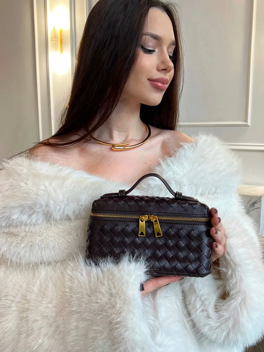 Bolsa Pequena Trançada Manila