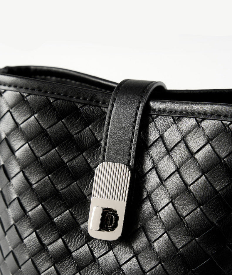 Bolsa Bucket Trançada Couro Legítimo Capri