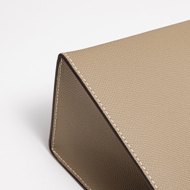 Bolsa Classic Média Couro Legítimo Madri Ferragem Prata